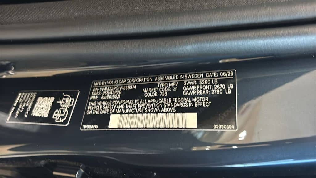 2027 Volvo XC60 - Image 31