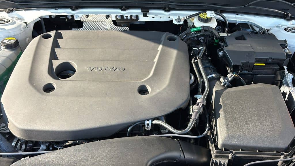 2026 Volvo XC40 - Image 33