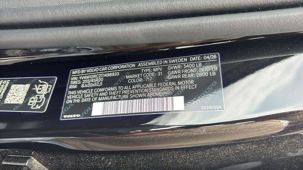 2026 Volvo XC60 - Image 32
