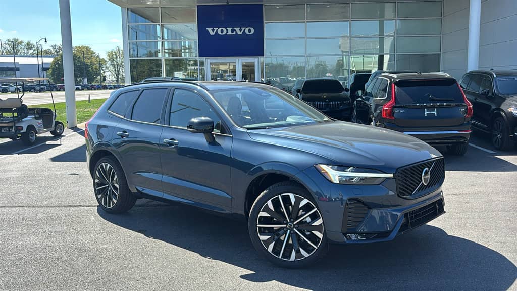 2027 Volvo XC60 - Image 2