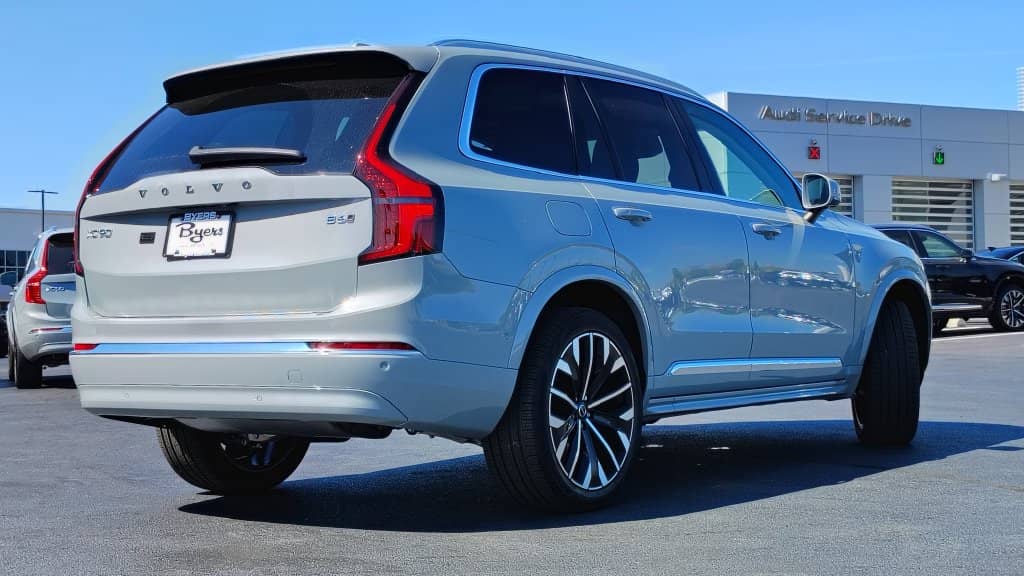 2026 Volvo XC90 - Image 3