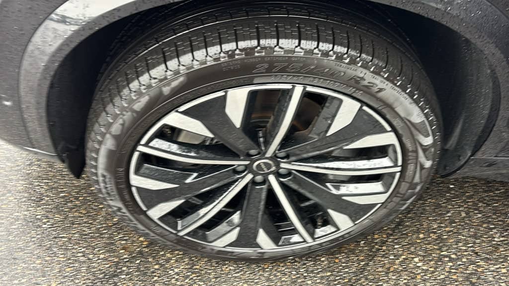 2026 Volvo XC90 - Image 35