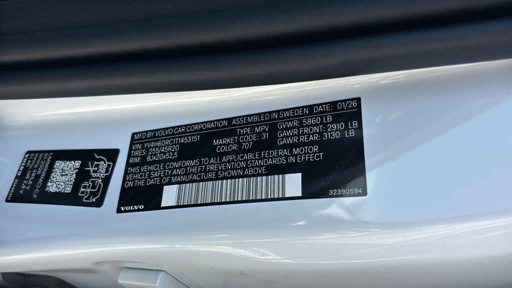 2026 Volvo XC60 - Image 30