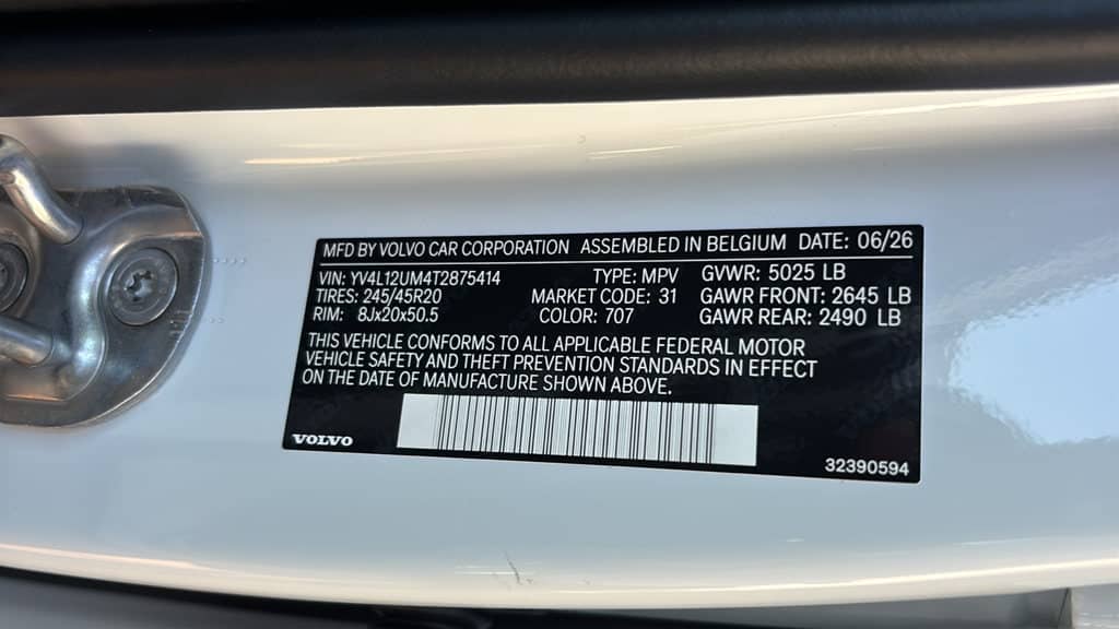 2026 Volvo XC40 - Image 35