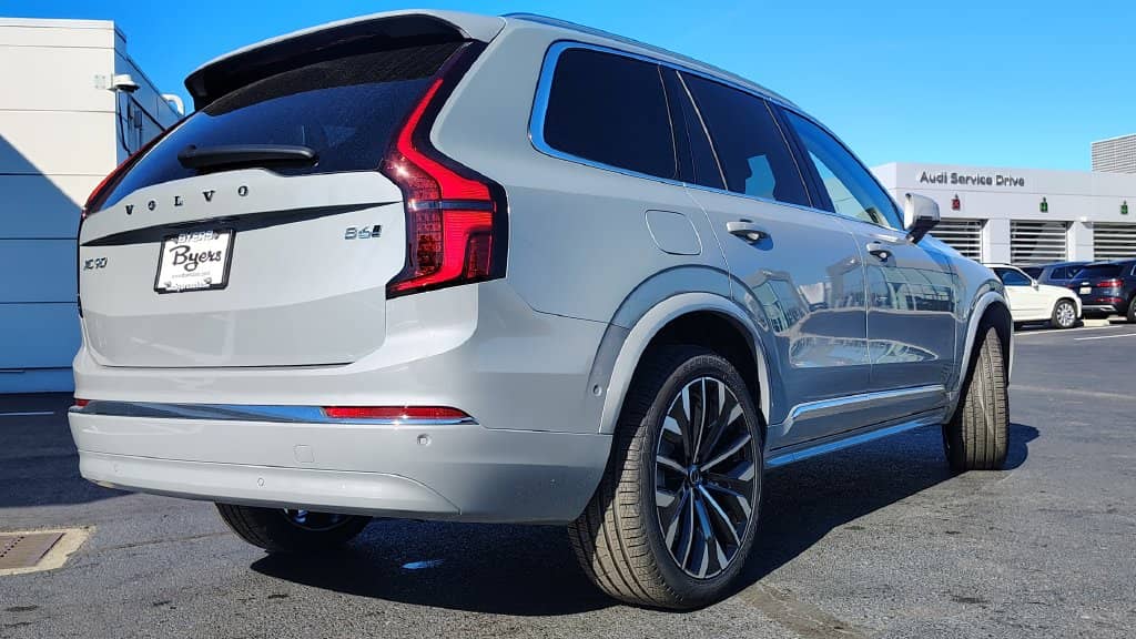2026 Volvo XC90 - Image 3