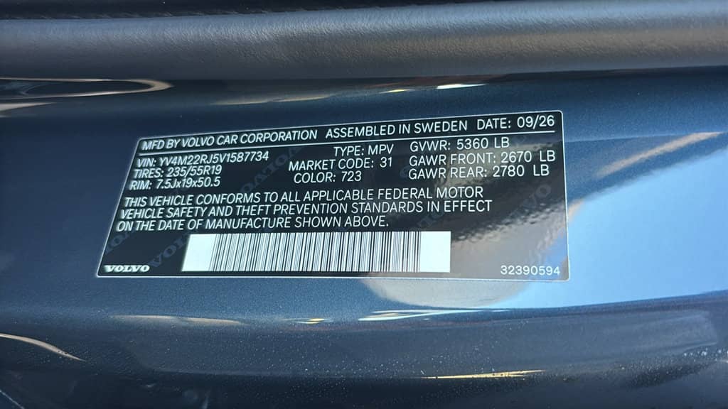 2027 Volvo XC60 - Image 32