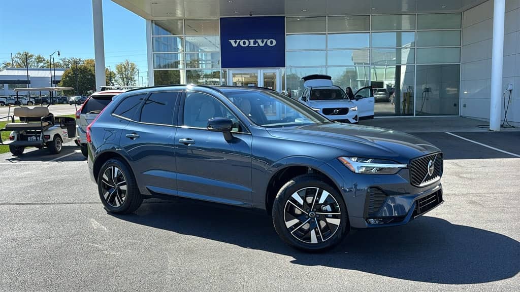 2027 Volvo XC60 - Image 2