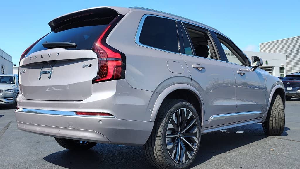 2026 Volvo XC90 - Image 3