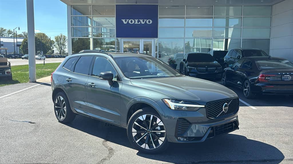 2027 Volvo XC60 - Image 2