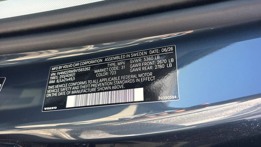 2027 Volvo XC60 - Image 30