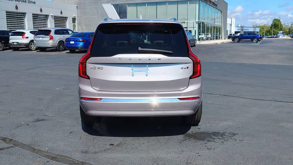 2026 Volvo XC90 - Image 33