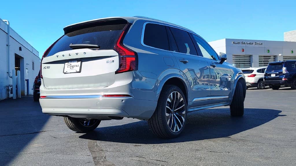 2026 Volvo XC90 - Image 3