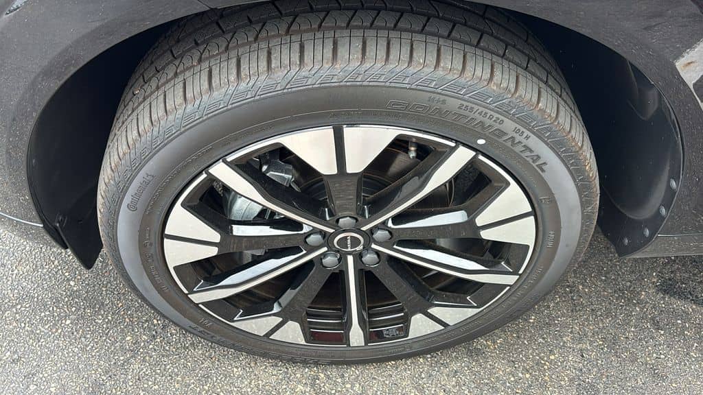 2026 Volvo XC60 - Image 31