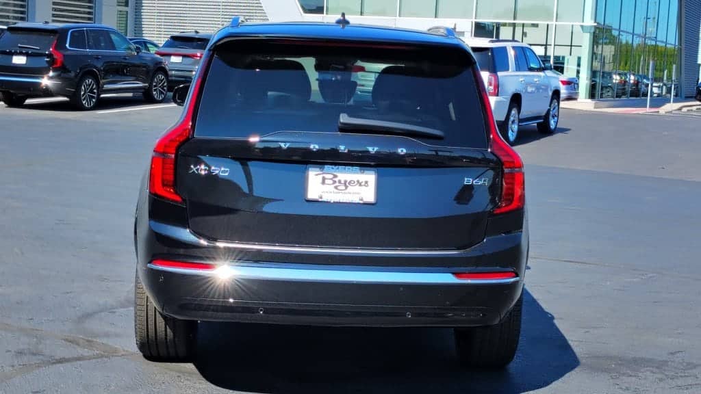 2026 Volvo XC90 - Image 32