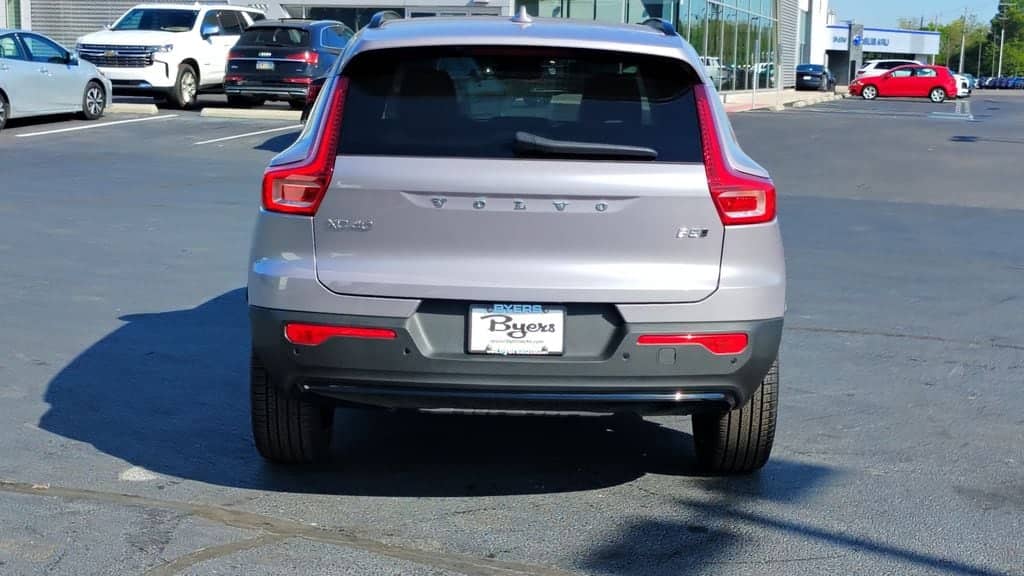 2026 Volvo XC40 - Image 34