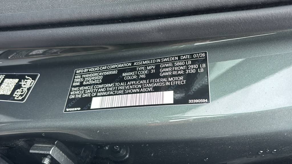 2027 Volvo XC60 - Image 33