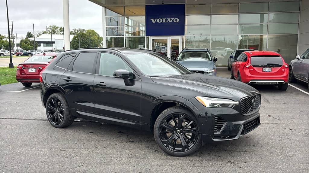 2027 Volvo XC60 - Image 2