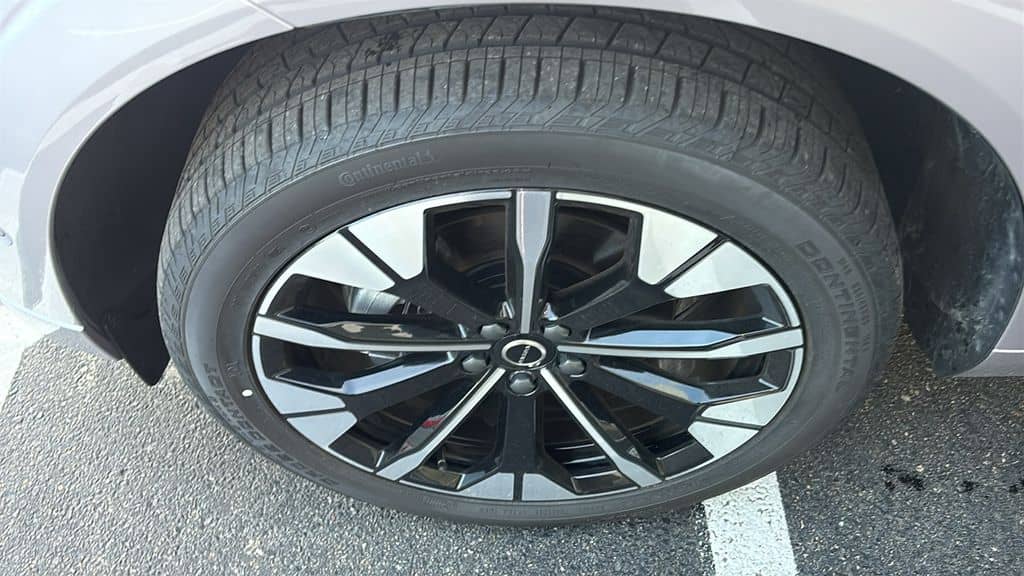2026 Volvo XC60 - Image 34