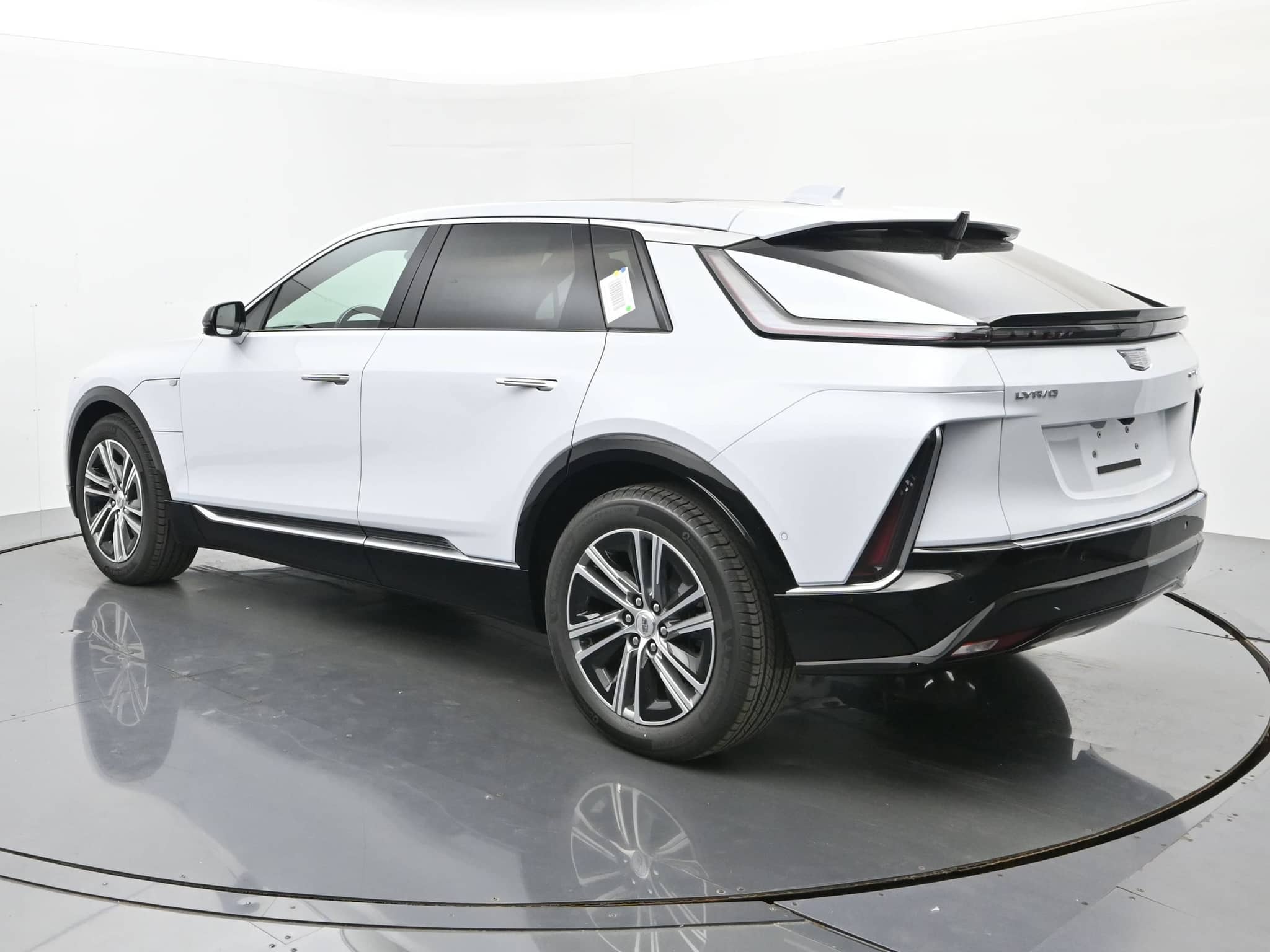 2026 Cadillac LYRIQ - Image 3