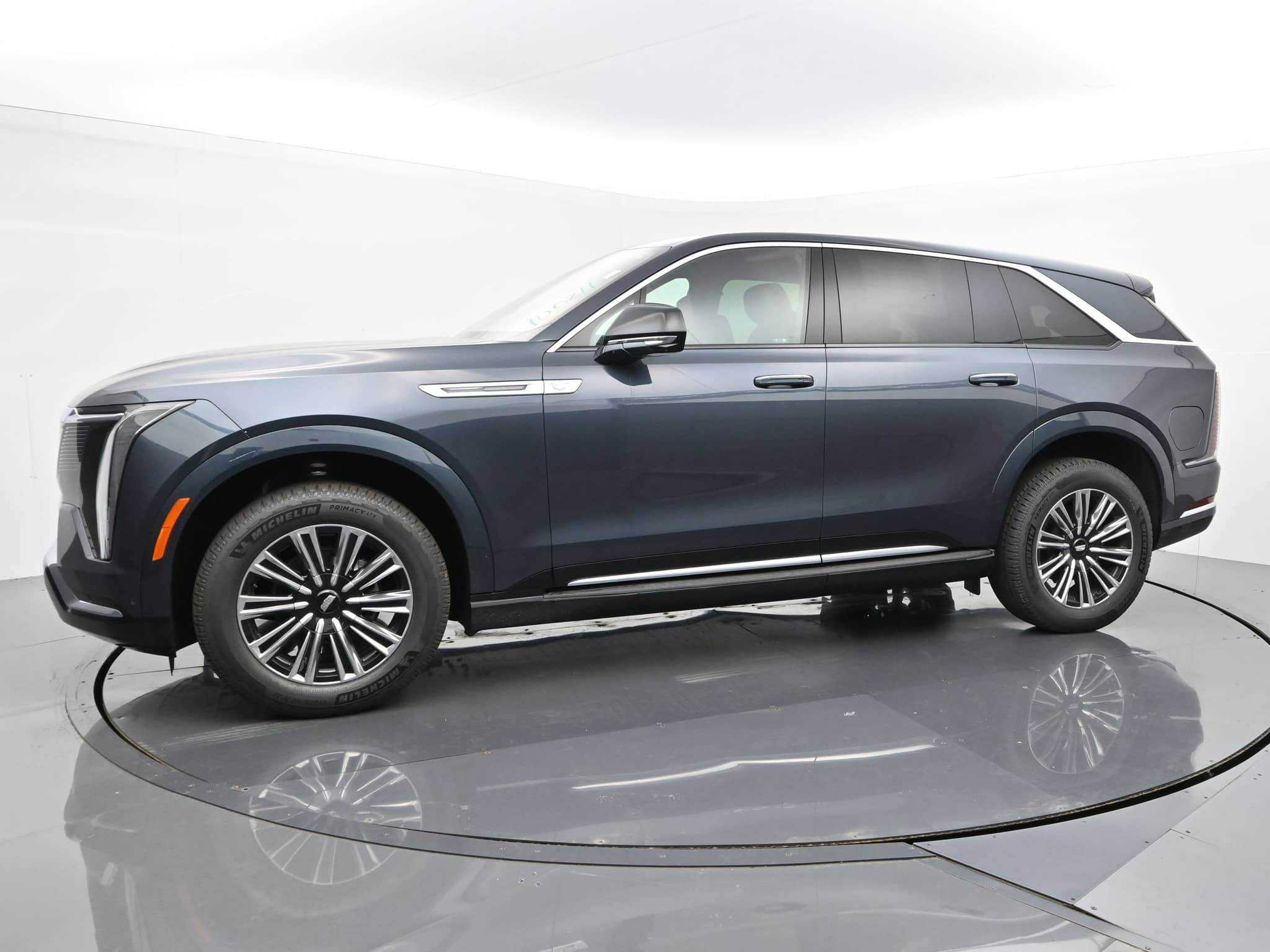 2026 Cadillac Escalade IQ - Image 2