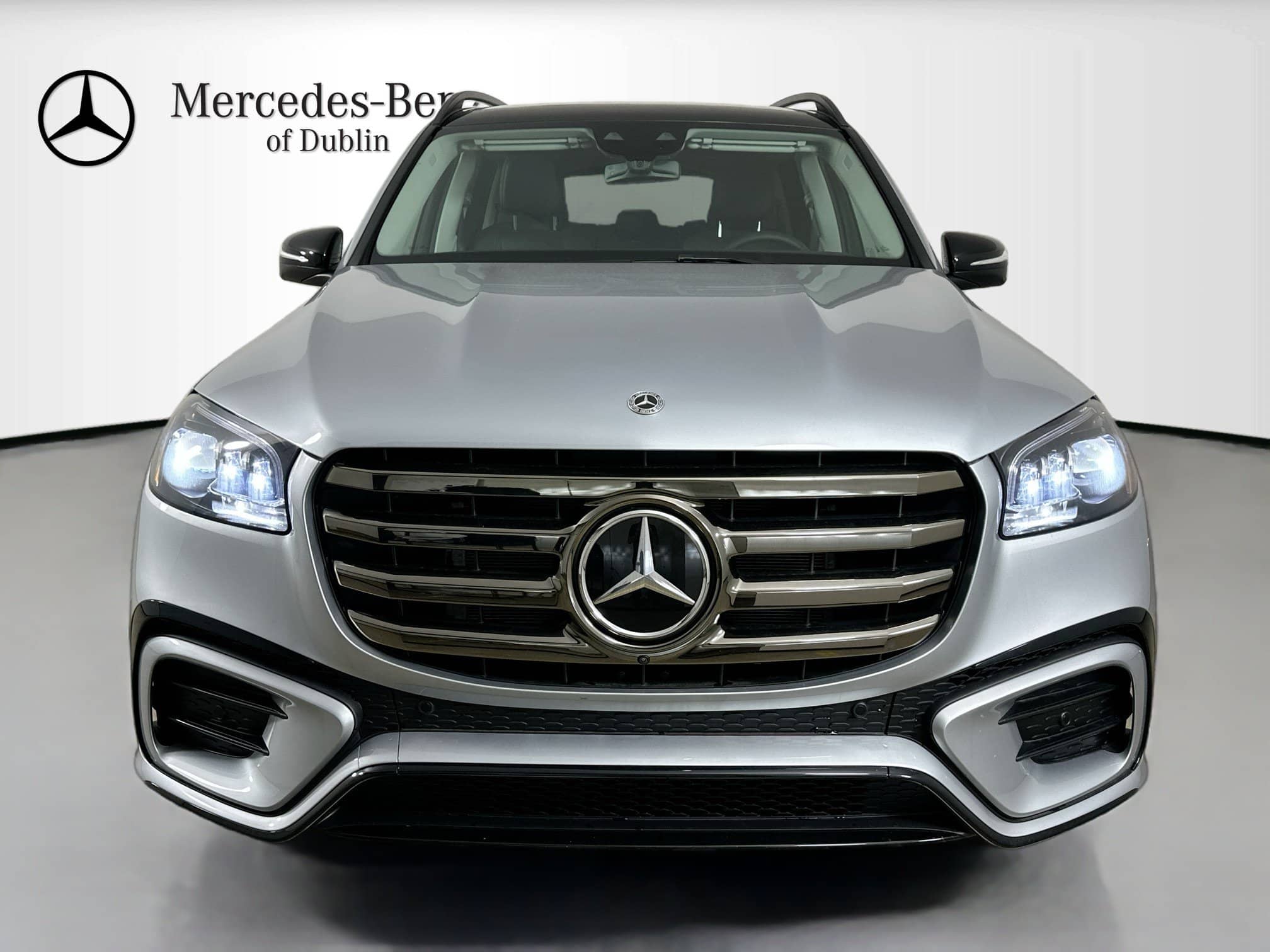 2026 Mercedes-Benz GLS - Image 2