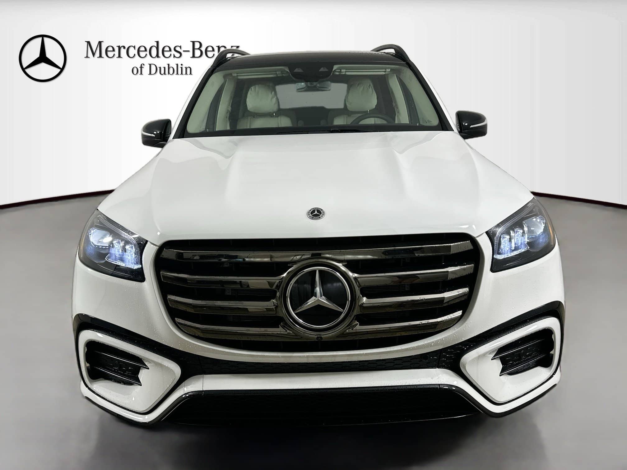 2026 Mercedes-Benz GLS - Image 2