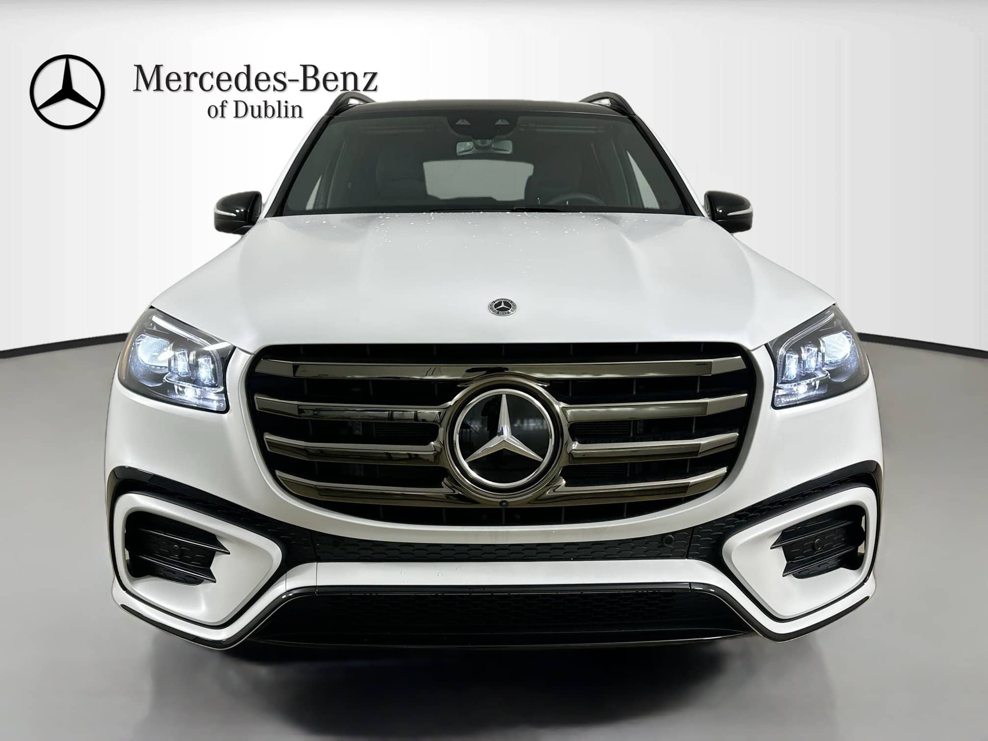 2026 Mercedes-Benz GLS - Image 2