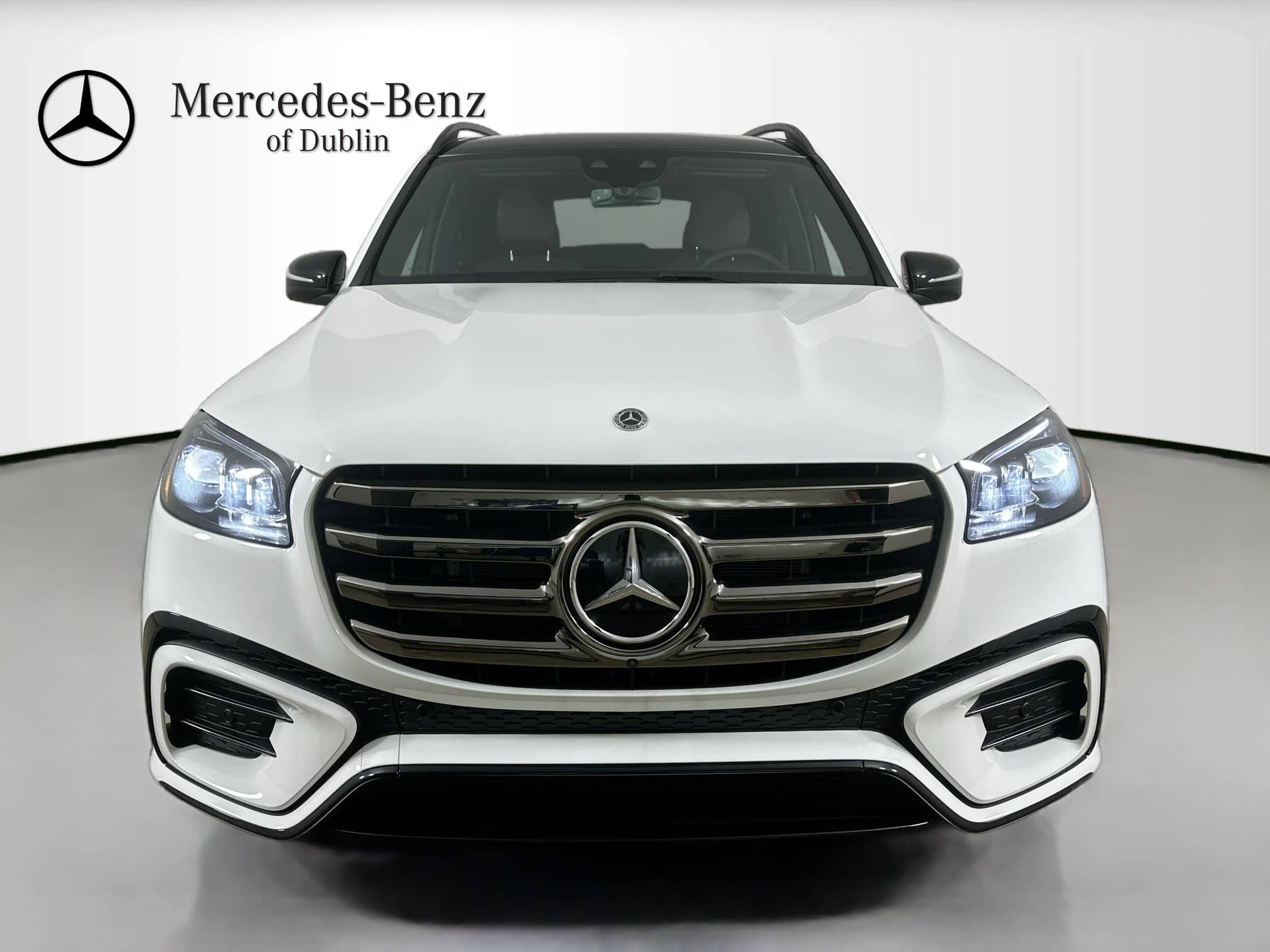 2026 Mercedes-Benz GLS - Image 2