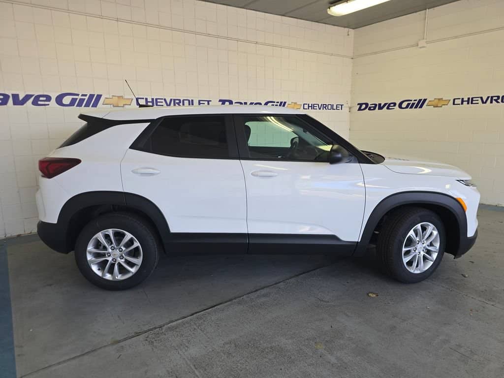2026 Chevrolet Trailblazer - Image 3