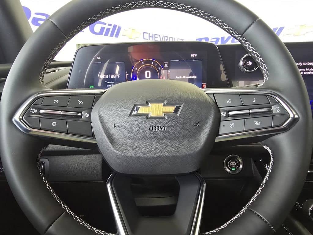 2026 Chevrolet Traverse - Image 2