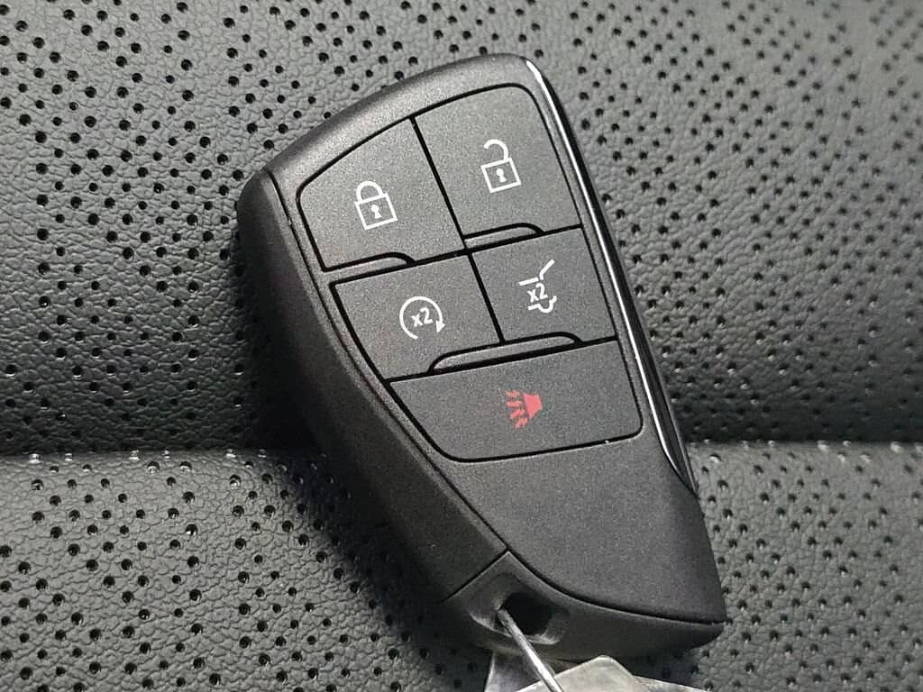 2027 Chevrolet Equinox - Image 29