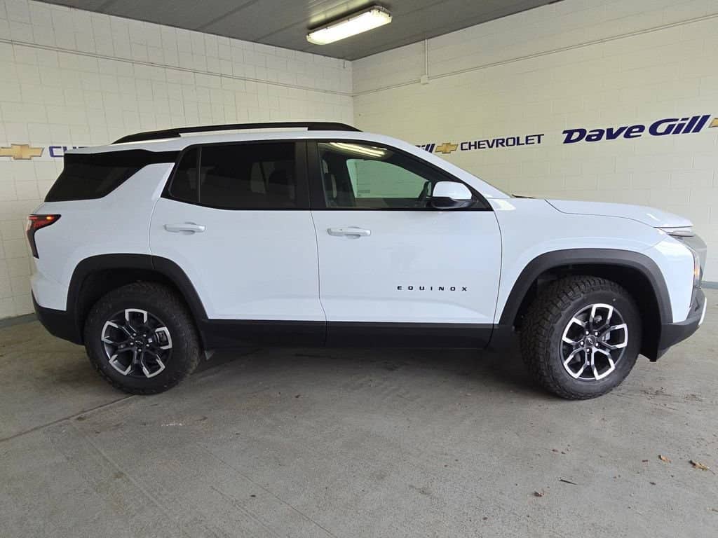 2026 Chevrolet Equinox - Image 3