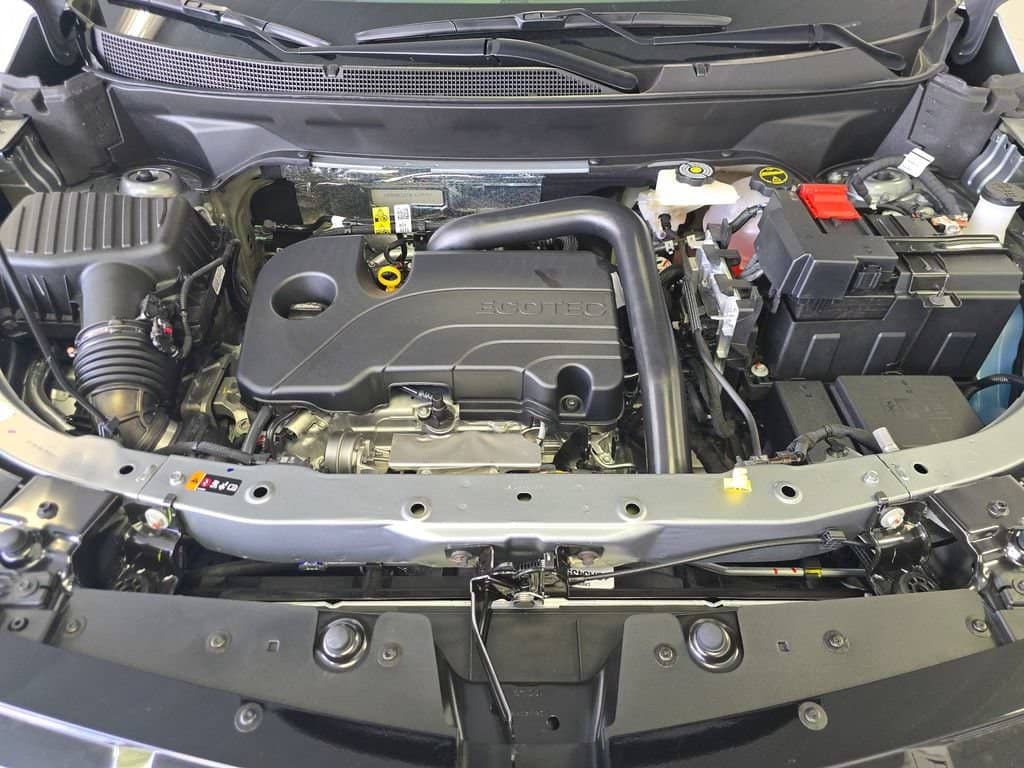 2027 Chevrolet Equinox - Image 31