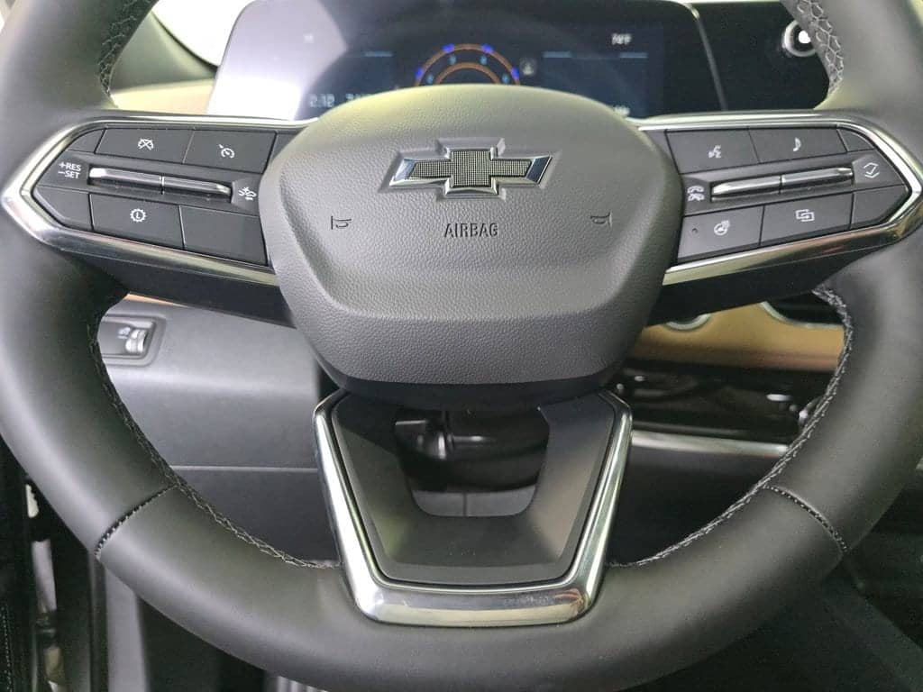 2026 Chevrolet Equinox - Image 2