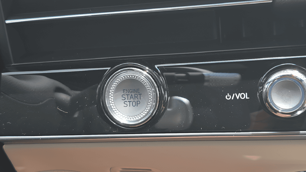 2026 GENESIS GV70 - Image 29
