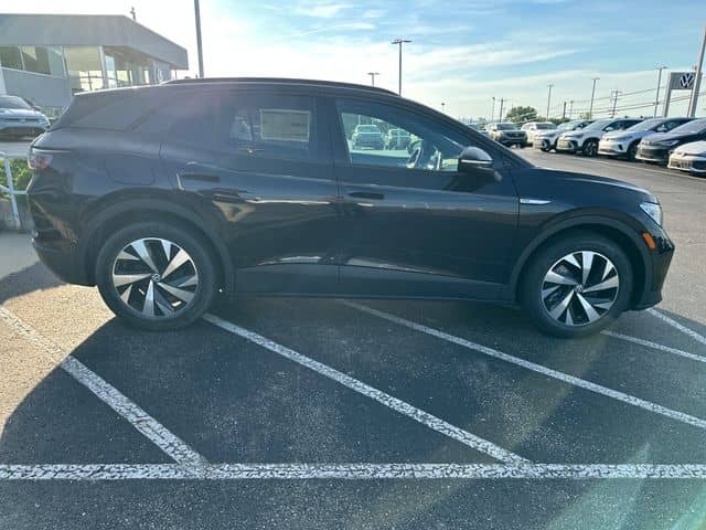 2026 Volkswagen ID.4 - Image 2