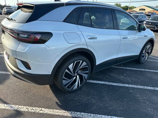 2026 Volkswagen ID.4 - Image 3