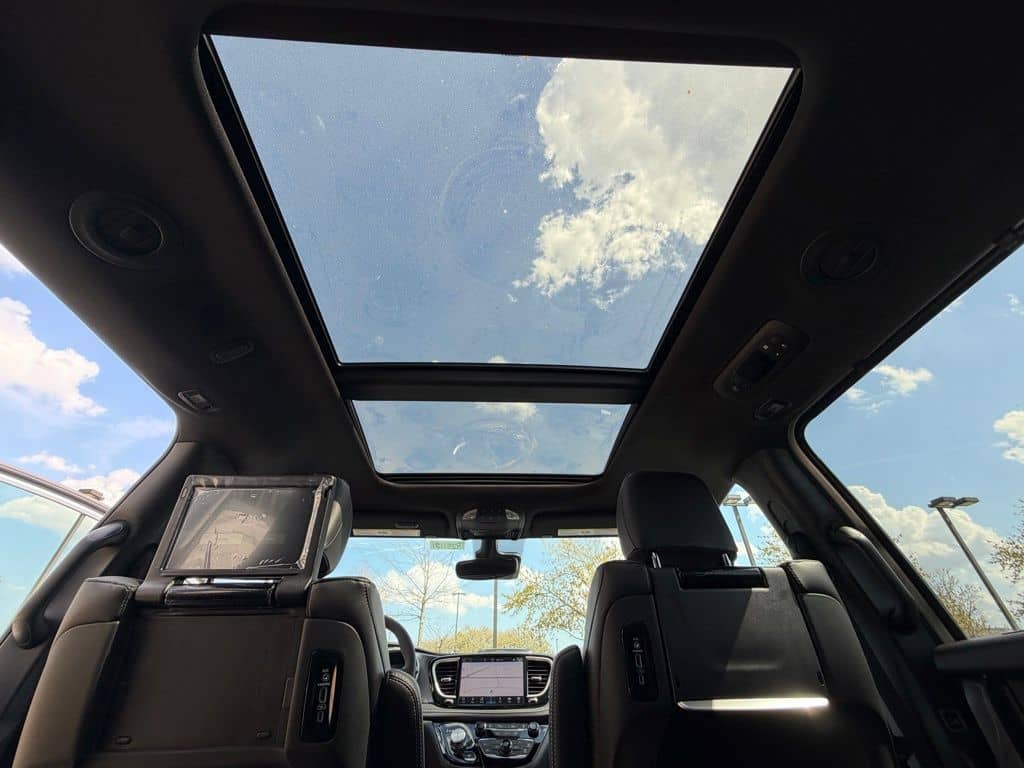 2026 Chrysler Pacifica - Image 32