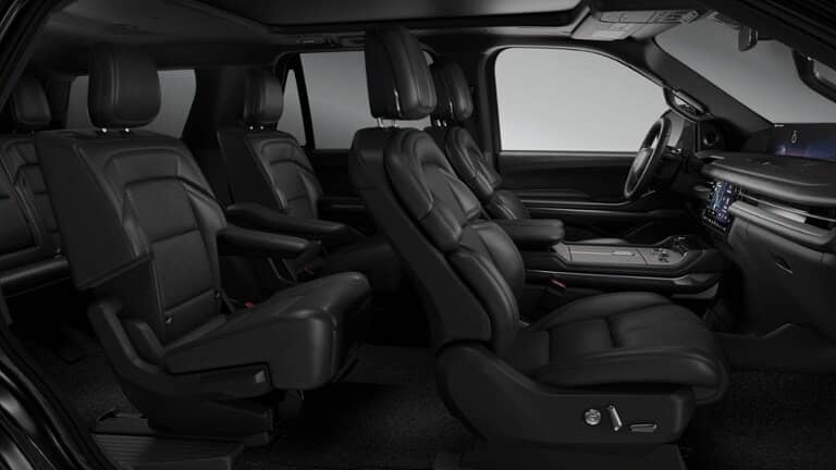 2026 Lincoln Navigator - Image 40
