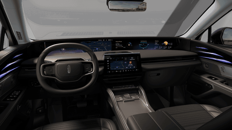 2026 Lincoln Nautilus - Image 29