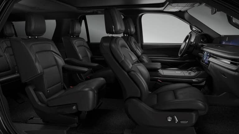 2026 Lincoln Navigator - Image 40