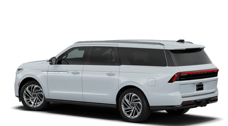2026 Lincoln Navigator - Image 2
