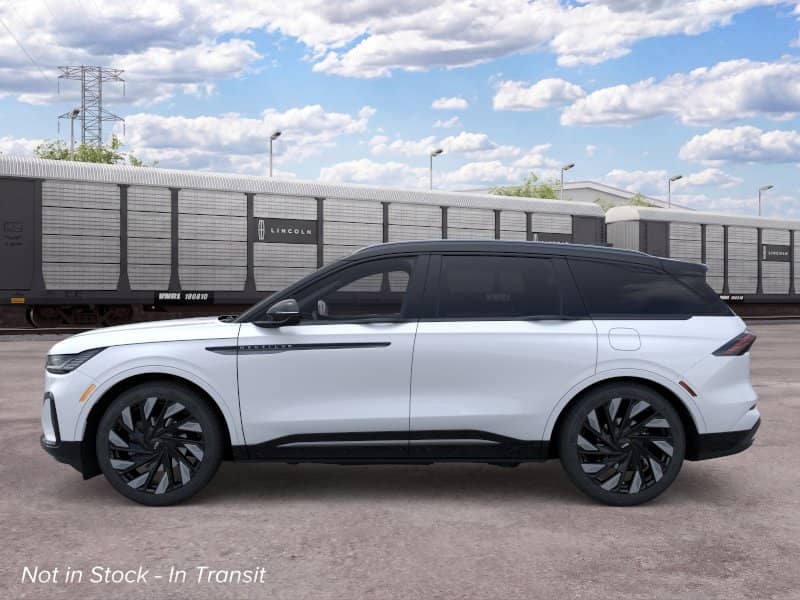 2026 Lincoln Nautilus - Image 3