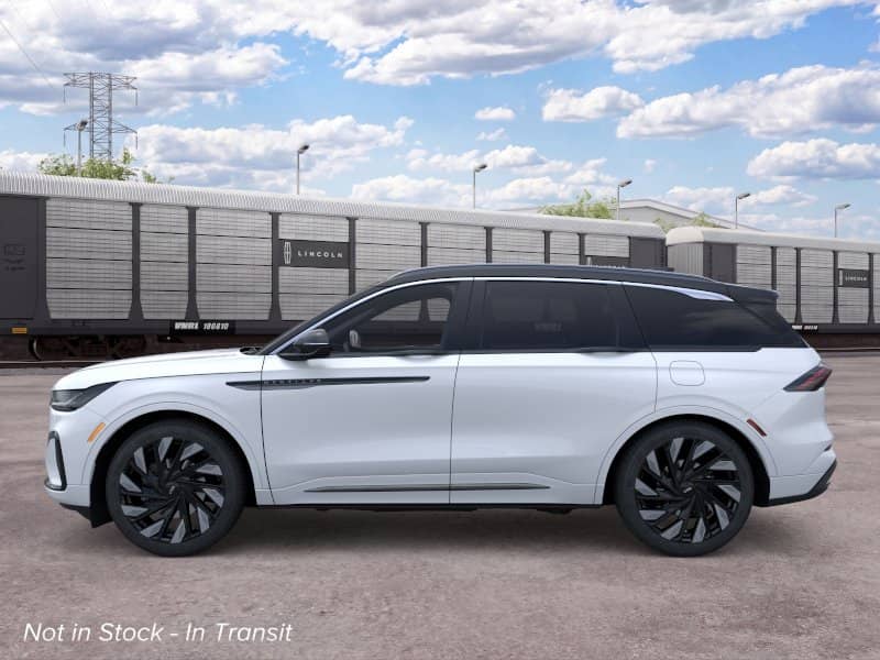 2026 Lincoln Nautilus - Image 3