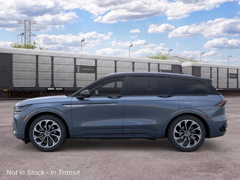 2026 Lincoln Nautilus - Image 3