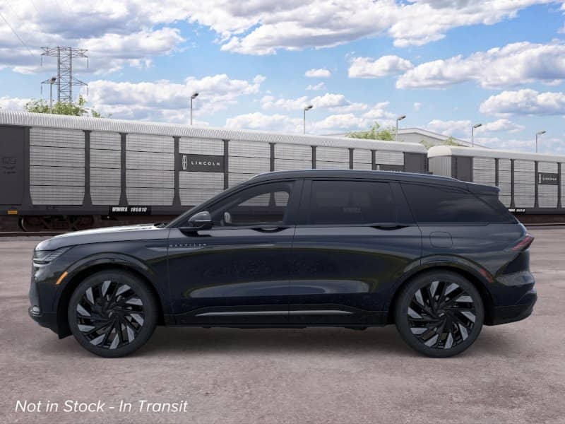 2026 Lincoln Nautilus - Image 3