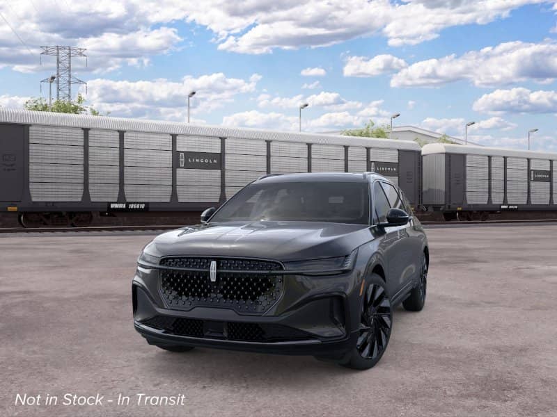 2026 Lincoln Nautilus - Image 2