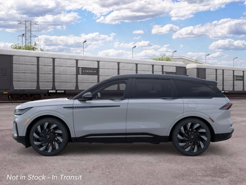 2026 Lincoln Nautilus - Image 3