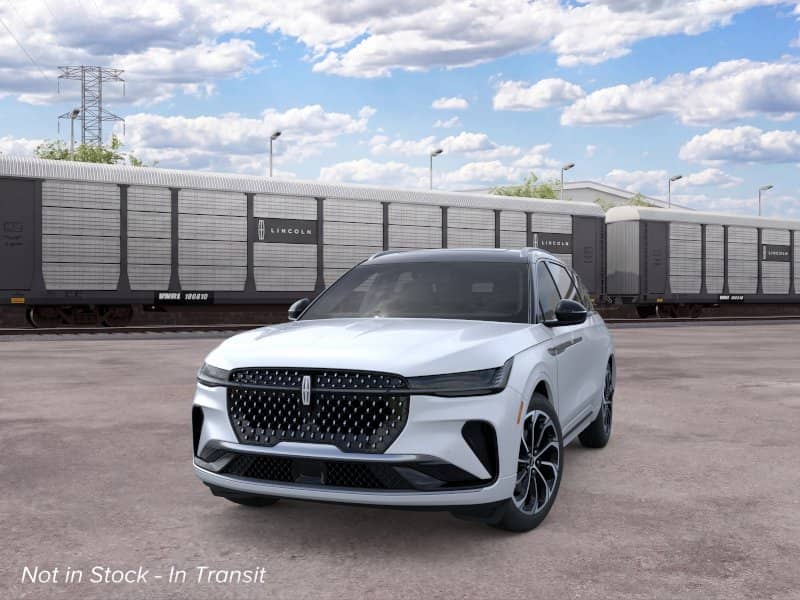 2026 Lincoln Nautilus - Image 2