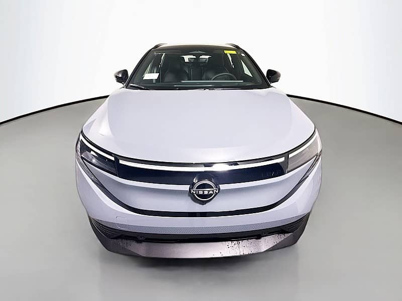 2026 Nissan LEAF - Image 2